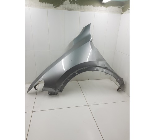 Крыло переднее левое