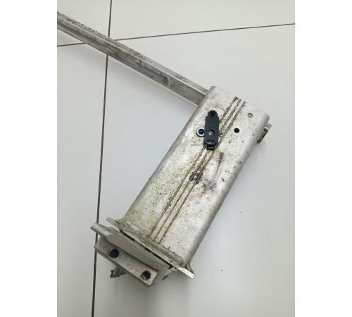 Усилитель переднего бампера