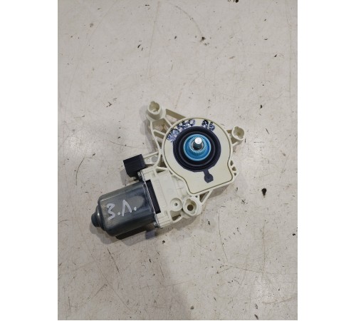 Моторчик стеклоподъемника (задний левый)