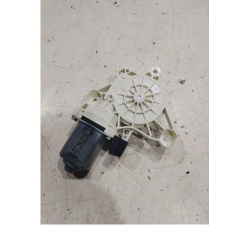 Моторчик стеклоподъемника (задний левый)