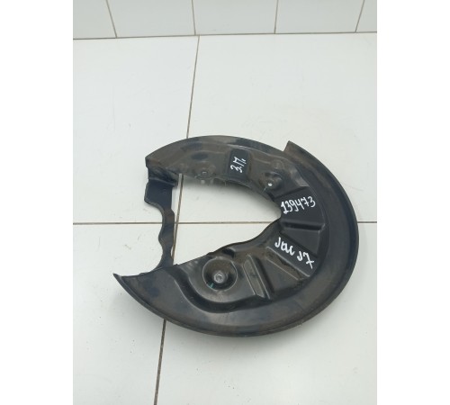 Пыльник кожух тормозного диска задний правый