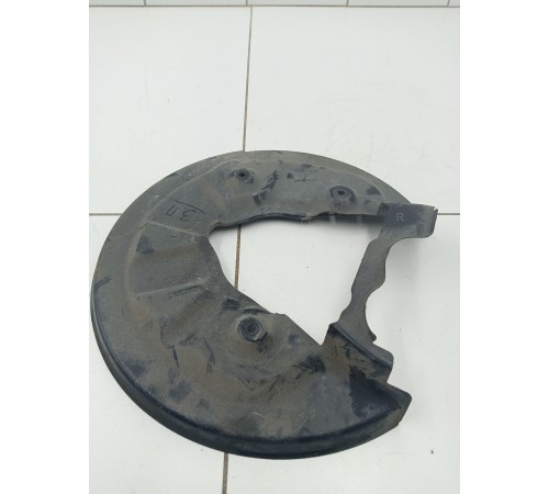 Пыльник кожух тормозного диска задний правый