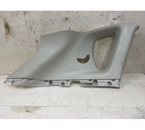 Обшивка багажника задняя левая верхняя