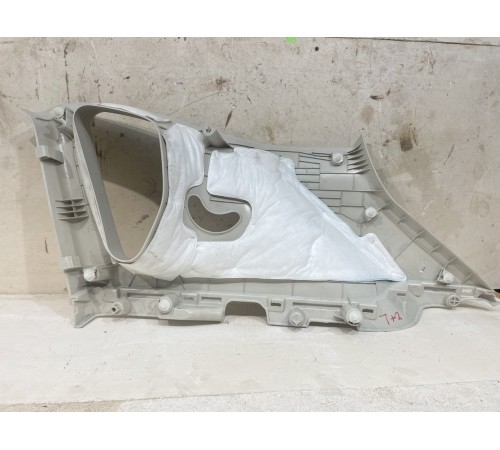 Обшивка багажника задняя левая верхняя