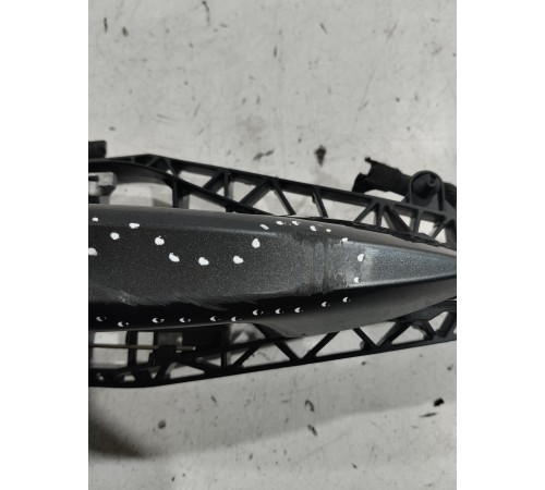 Ручка двери (передняя левая внешняя)