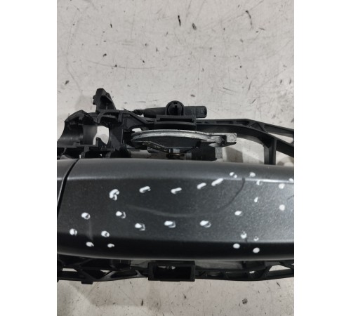 Ручка двери (передняя левая внешняя)