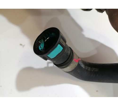 Патрубок охлаждения