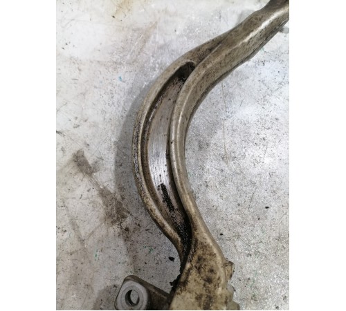 Рычаг подвески правый