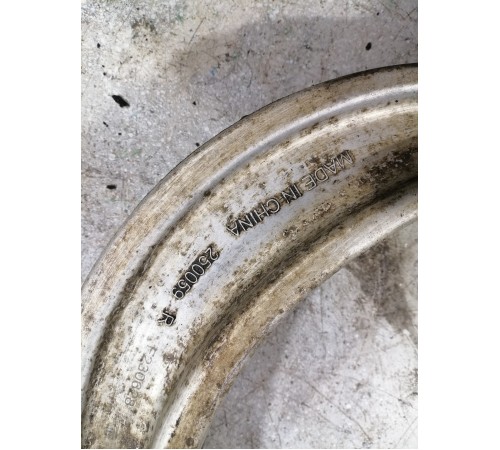 Рычаг подвески правый