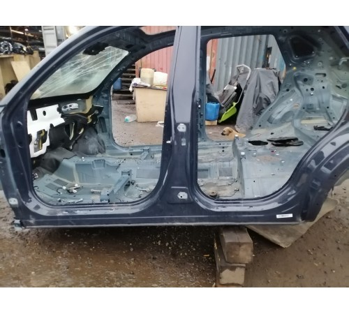 Порог со стойкой левый