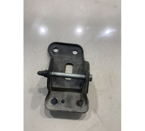 Кронштейн(крепление) кузова задний правый