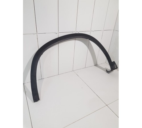 Накладка крыла передняя левая