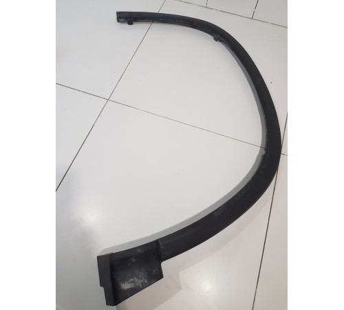 Накладка крыла передняя левая