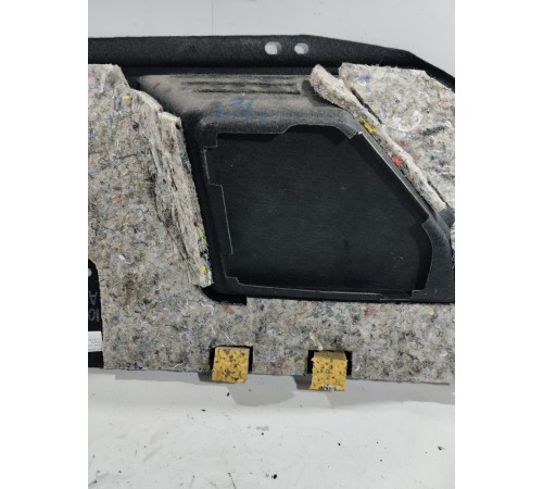 Обшивка багажника левая