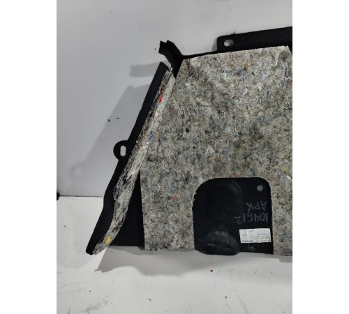 Обшивка багажника левая