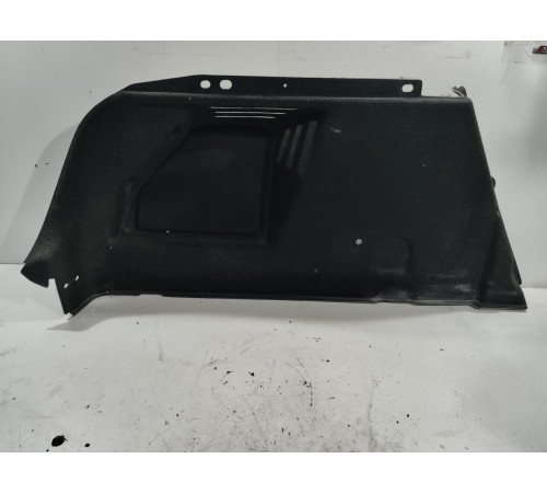 Обшивка багажника левая