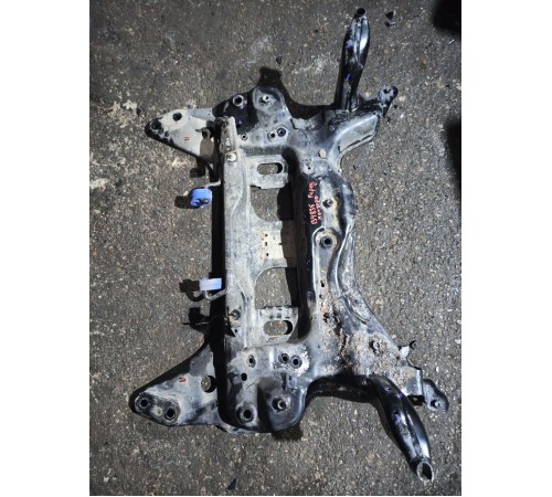 Балка подвески передняя (подрамник)