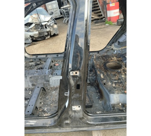 Порог со стойкой левый