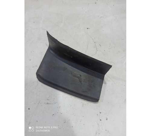 Накладка багажника левая