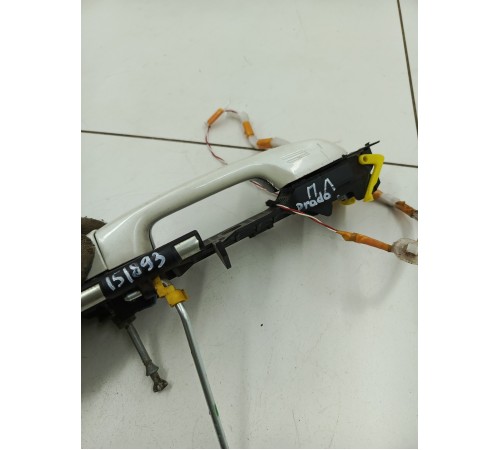 Ручка двери передняя левая наружная