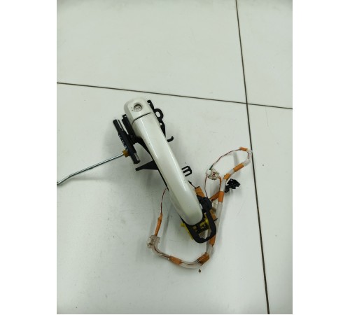 Ручка двери передняя левая наружная