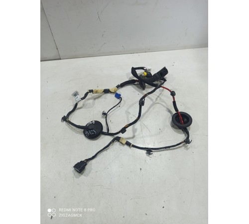 Электропроводка двери (задняя левая)