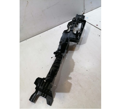 Кронштейн полки багажника правый