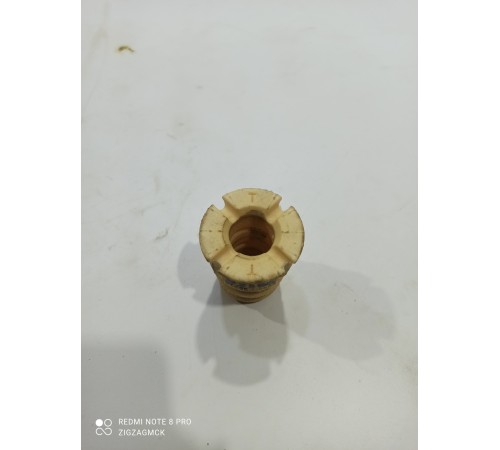 Отбойник переднего амортизатора(правый)