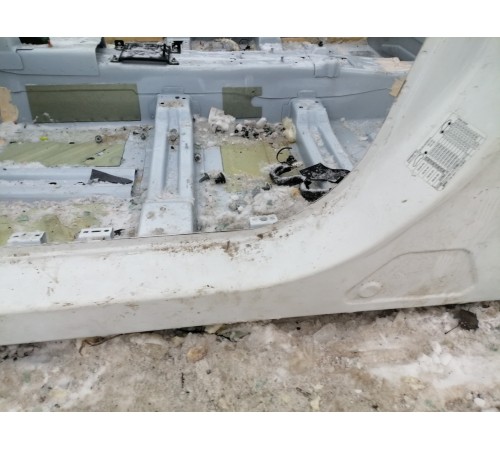 Порог со стойкой левый