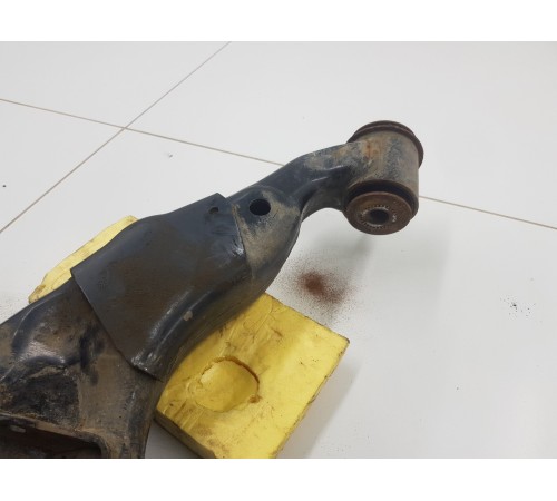 Рычаг передний правый нижний