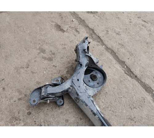 Балка (подрамник) задняя