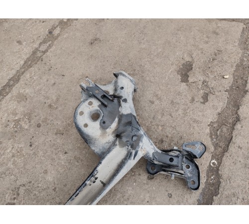 Балка (подрамник) задняя