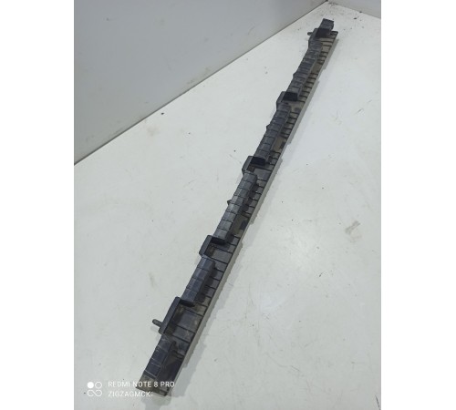 Кронштейн накладки порога передний левый