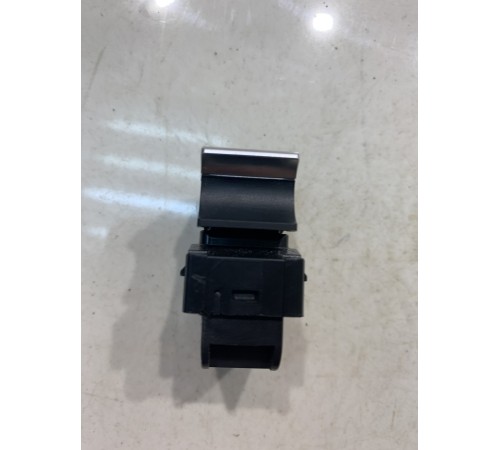 Кнопка стеклоподъемника (задняя, левая)