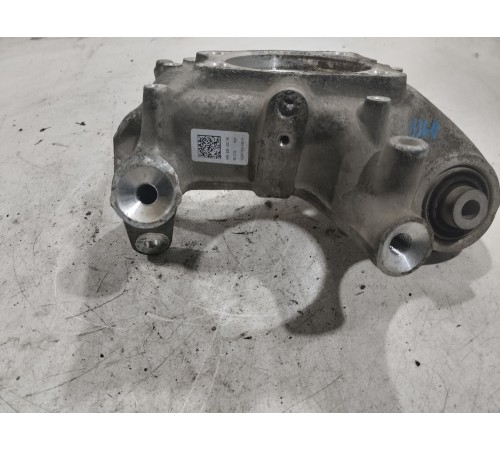 Кулак поворотный(задний правый)