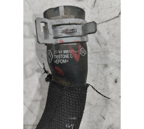 Патрубок радиатора