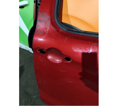 Дверь задняя правая