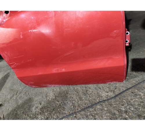 Дверь задняя правая