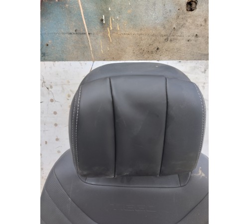 Сиденье переднее правое