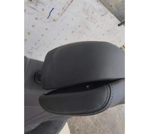 Сиденье переднее правое