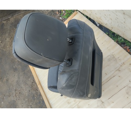 Сиденье переднее правое