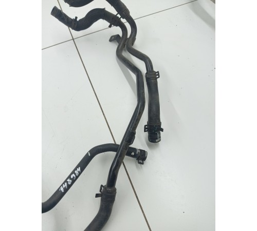 Трубка системы охлаждения