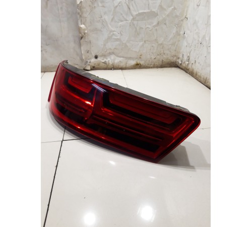 Фонарь крышки багажника левый