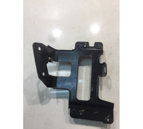 Кронштейн блока управления двигателем