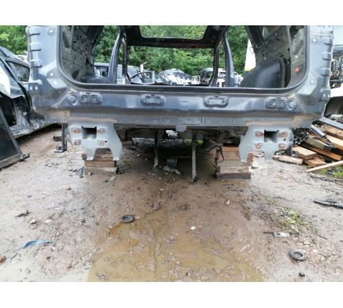 Задняя панель кузова