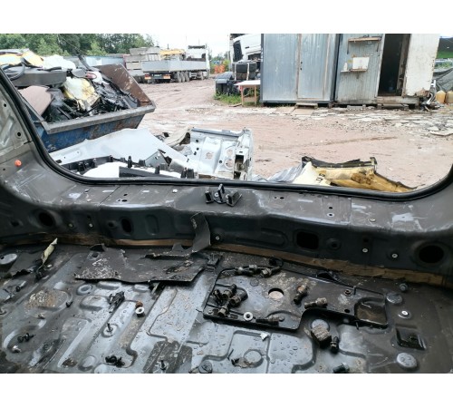 Задняя панель кузова