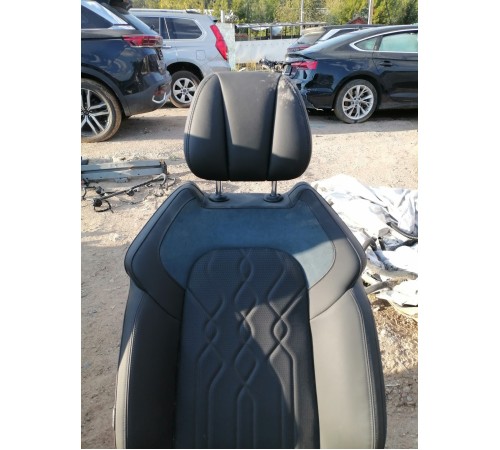 Сиденье переднее левое