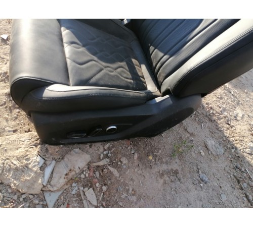 Сиденье переднее левое