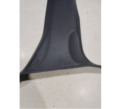 Обшивка центральной стойки(правая нижняя)