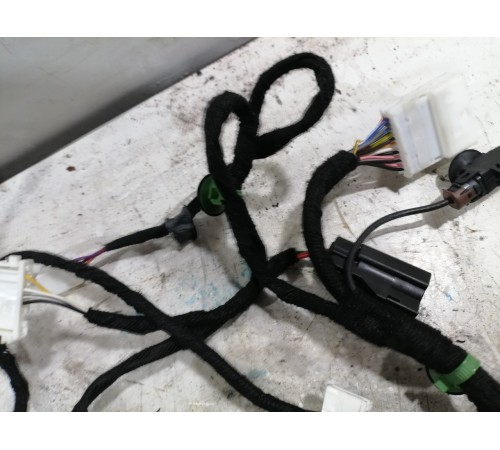 Электропроводка двери передняя левая